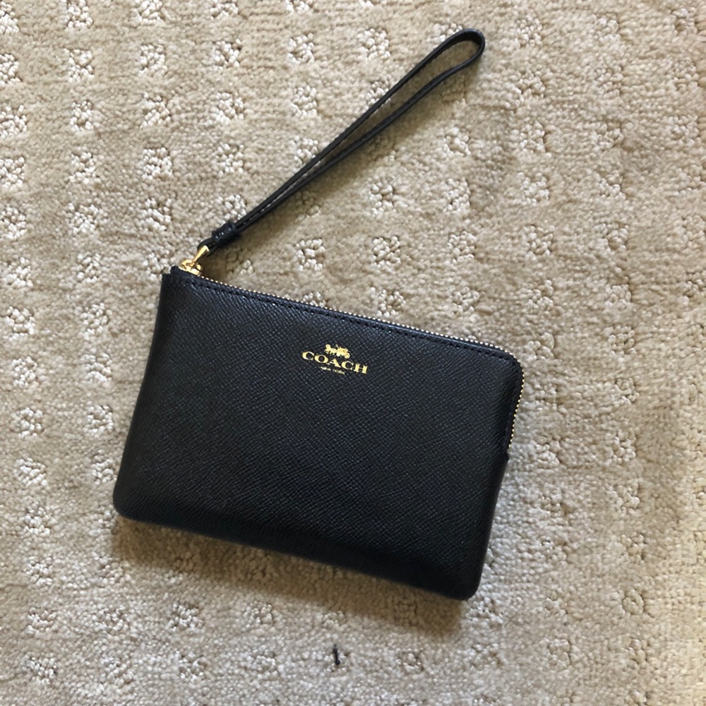 BRAND NEW coach wallet/mini clutch